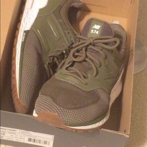 New balance shoes